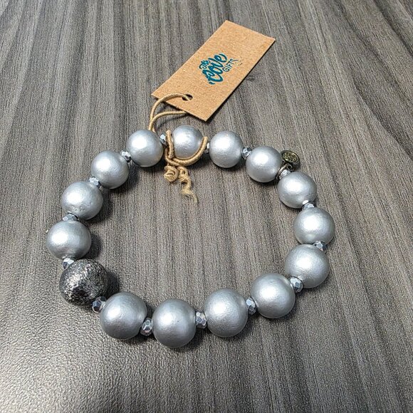 Shaanti Bracelet - Silver - Picture 2 of 2